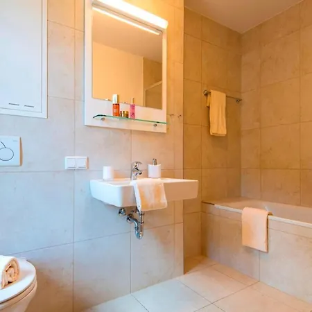 Penthouse In Near Lifts Appartement *